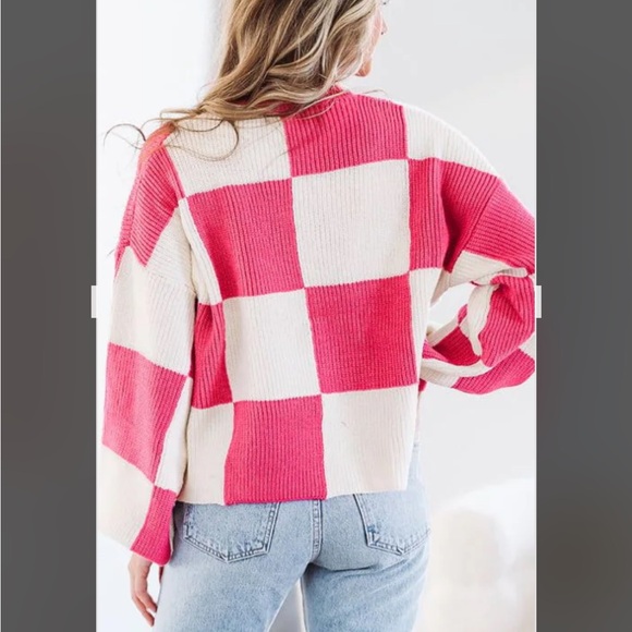 Adorable, Moon and Madison Junior Sweater🩷 - Picture 5 of 6